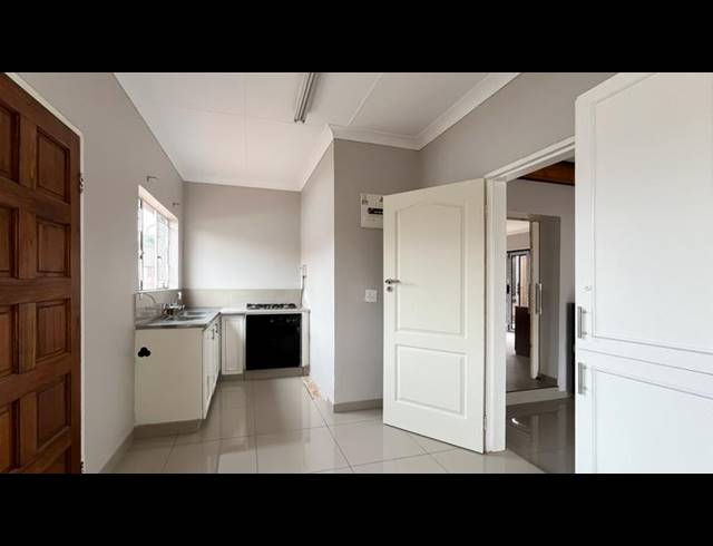 3 BEDROOM HOUSE FOR SALE IN NEW REDRUTH